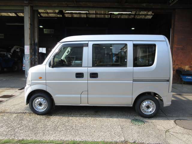 2005 Suzuki Every – thumbnail 3