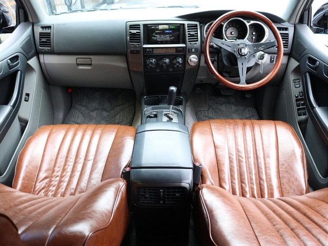 2007 Toyota Hilux Surf – thumbnail 3