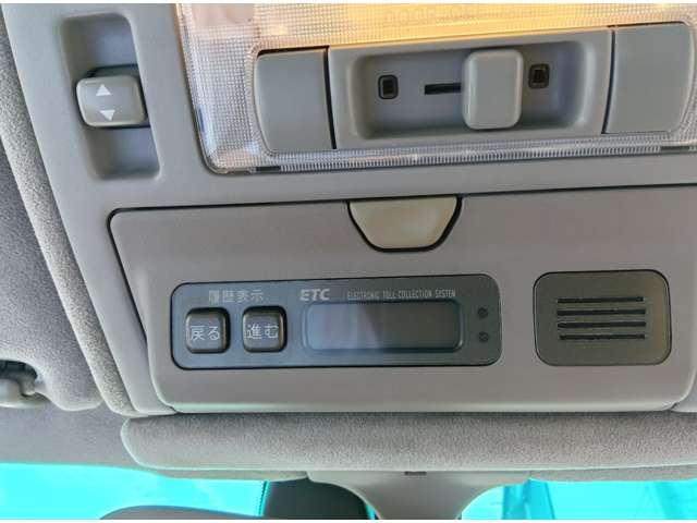 2001 Toyota Celsior – thumbnail 3