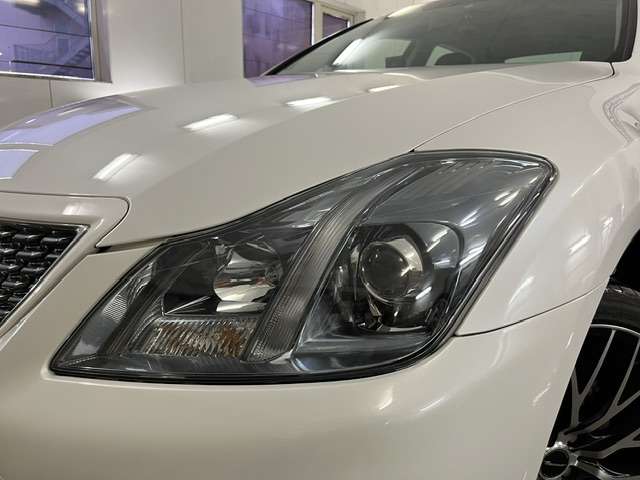 2009 Toyota Crown Athlete – thumbnail 3