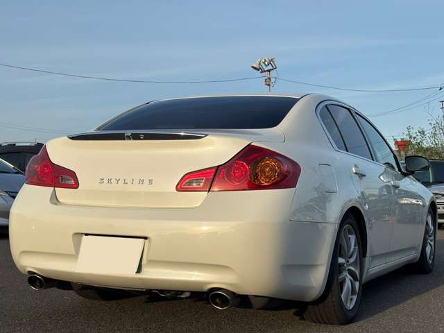 2007 Nissan Skyline – thumbnail 2
