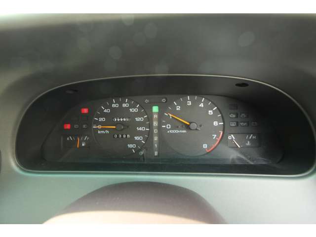 1996 Nissan Largo – thumbnail 3