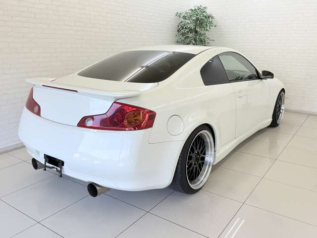 2003 Nissan Skyline Coupe – thumbnail 3
