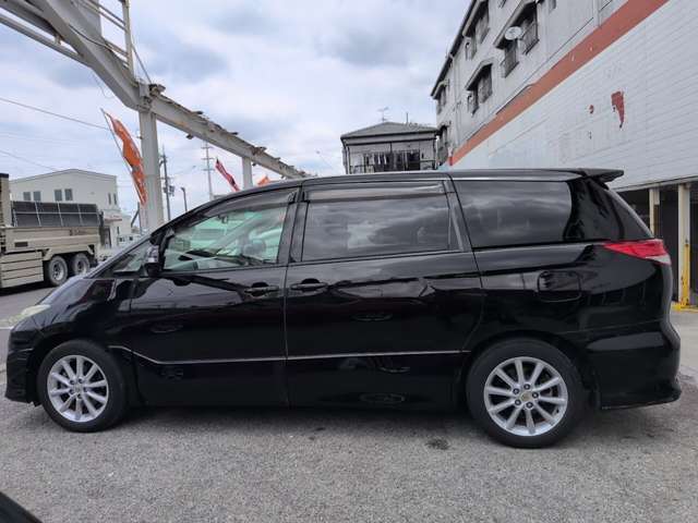 2009 Toyota Estima – thumbnail 4
