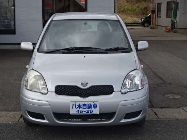 2004 Toyota Vitz – thumbnail 2