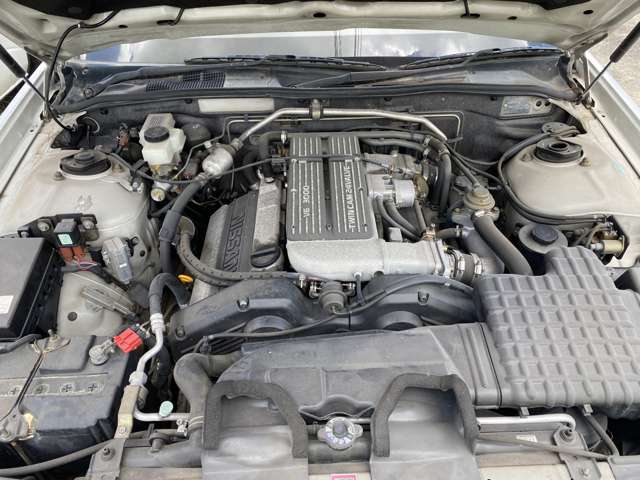 1994 Nissan Cima – thumbnail 3