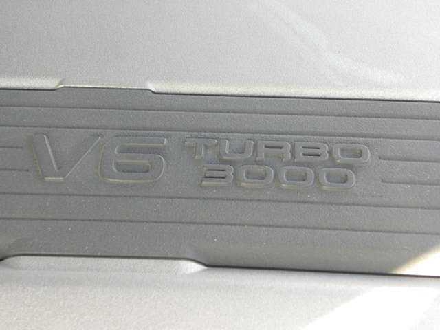 2003 Nissan Cima – thumbnail 2