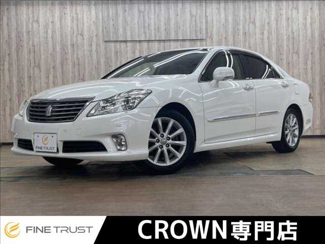 2011 Toyota Crown Royal
