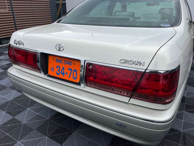 2003 Toyota Crown Royal – thumbnail 4