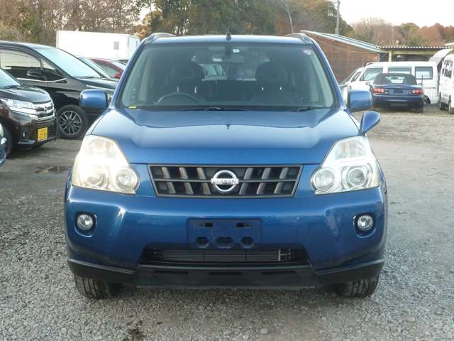 2009 Nissan X-Trail – thumbnail 2