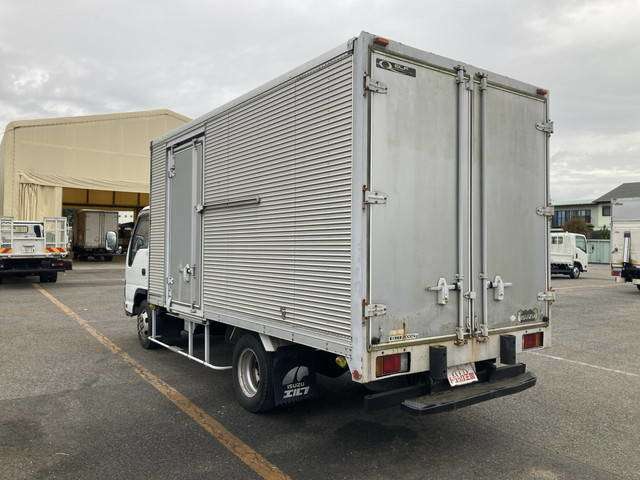 2005 Isuzu Elf – thumbnail 3