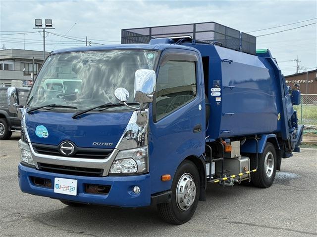 2011 Hino Dutro – thumbnail 3