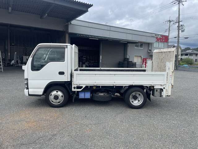 2005 Isuzu Elf – thumbnail 4