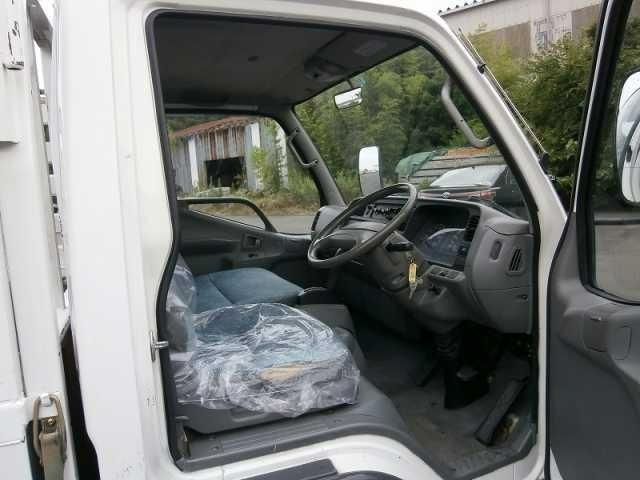 2003 Mitsubishi Fuso Canter Guts – thumbnail 3