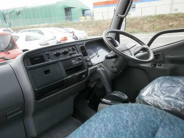 2003 Mitsubishi Fuso Canter Guts – thumbnail 4