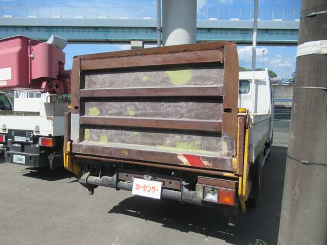 2006 Mitsubishi Fuso Canter – thumbnail 4