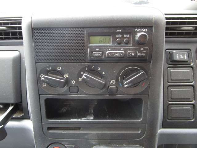 2006 Mitsubishi Fuso Canter – thumbnail 3