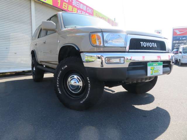 2000 Toyota Hilux Surf – thumbnail 2