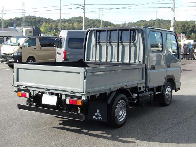 2011 Mitsubishi Fuso Canter – thumbnail 3