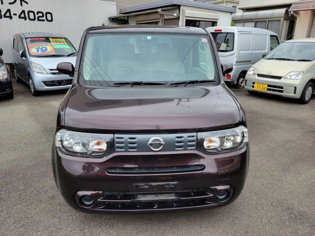 2010 Nissan Cube – thumbnail 2