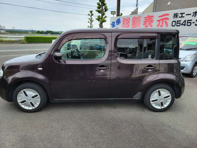 2010 Nissan Cube – thumbnail 4
