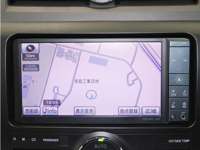 2010 Toyota Premio – thumbnail 4