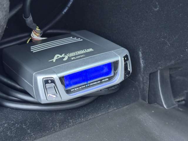 2004 Toyota Celsior – thumbnail 3