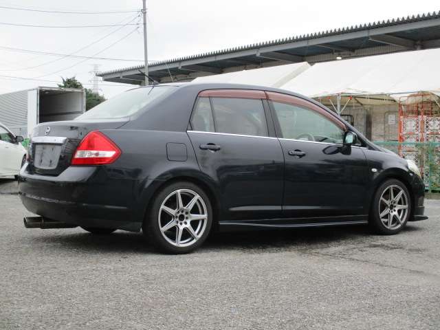 2008 Nissan Tiida Latio – thumbnail 4