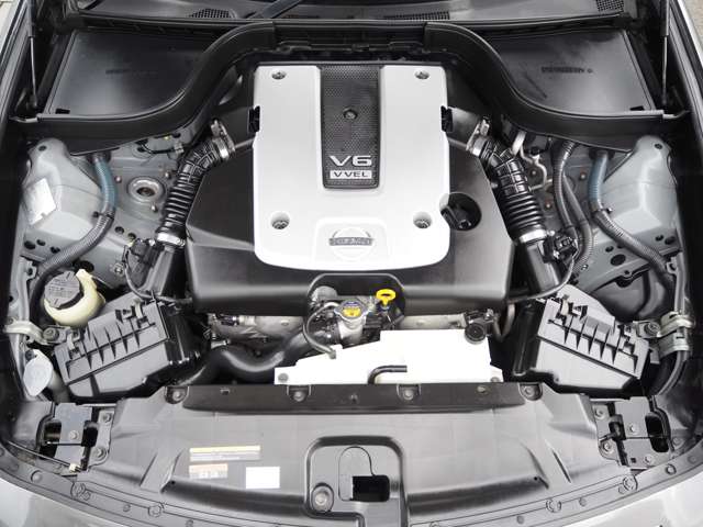 2011 Nissan Skyline – thumbnail 3