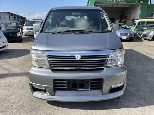 2001 Nissan Elgrand – thumbnail 3