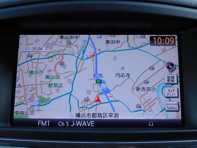 2010 Nissan Elgrand – thumbnail 4