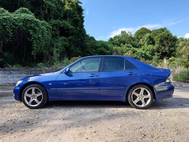 2003 Toyota Altezza – thumbnail 4