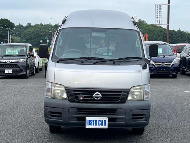 2004 Nissan Caravan – thumbnail 2