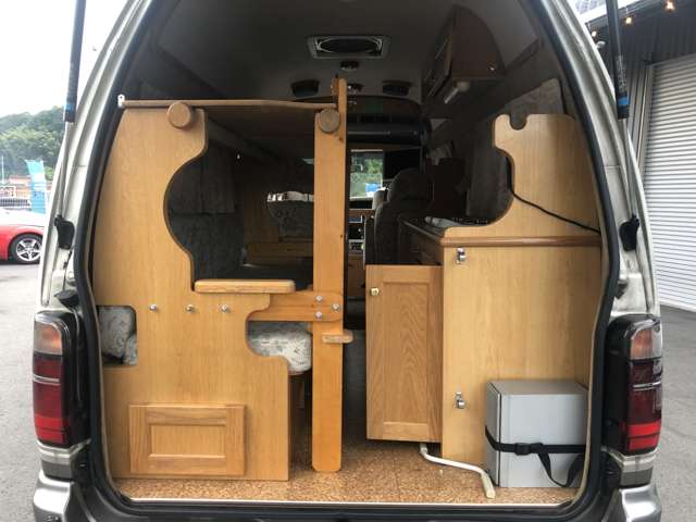 1999 Toyota Hiace – thumbnail 3