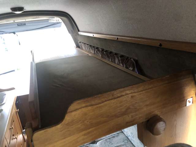 1999 Toyota Hiace – thumbnail 4