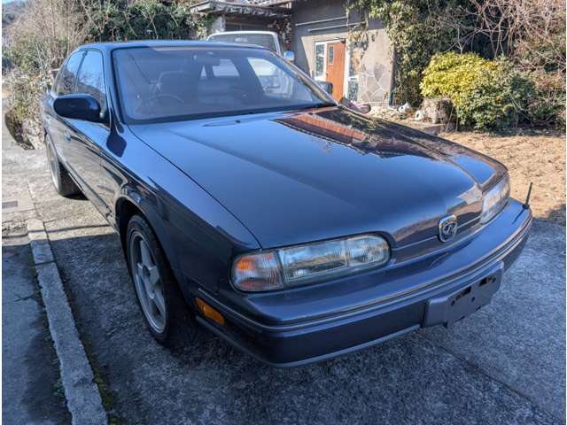 1990 Nissan Infiniti Q45 – thumbnail 2