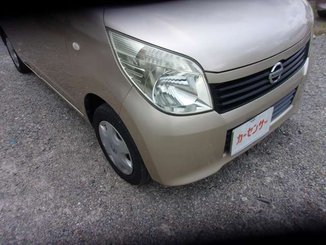 2010 Nissan Roox – thumbnail 2