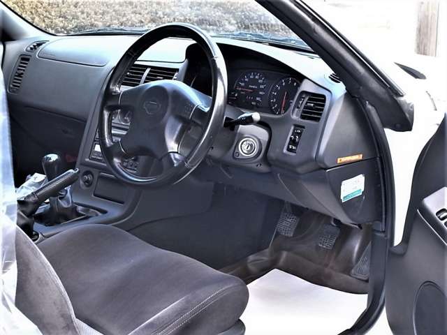 1996 Nissan Skyline GT-R – thumbnail 3
