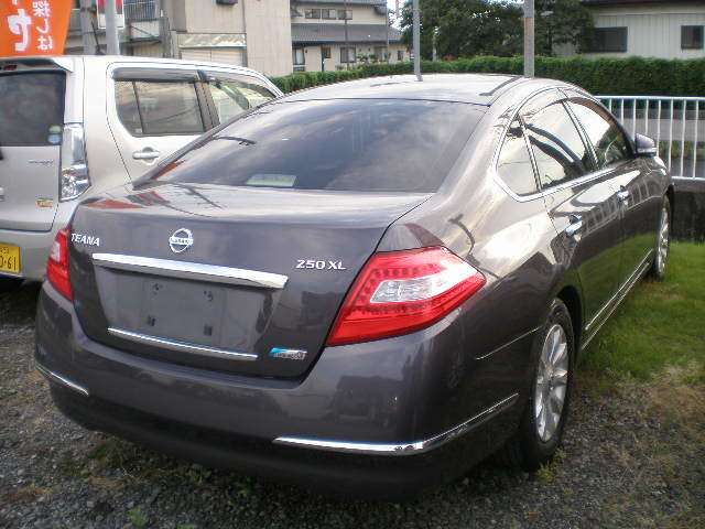 2010 Nissan Teana – thumbnail 4