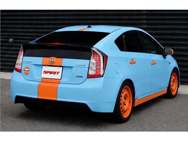 2010 Toyota Prius – thumbnail 2