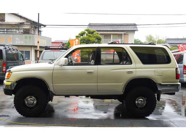 1996 Toyota Hilux Surf – thumbnail 4