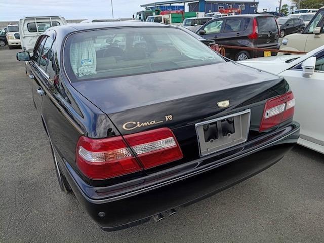 1996 Nissan Cima – thumbnail 2