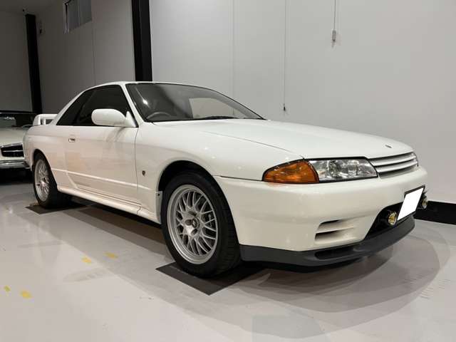1994 Nissan Skyline GT-R – thumbnail 3