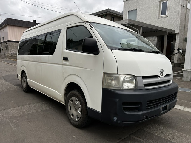 2007 Toyota Hiace – thumbnail 3