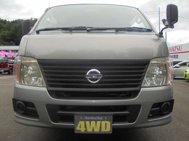 2009 Nissan Caravan – thumbnail 2