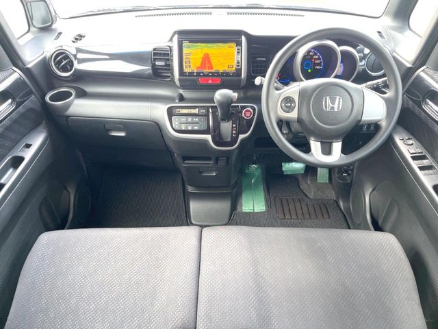 2011 Honda N-BOX – thumbnail 2