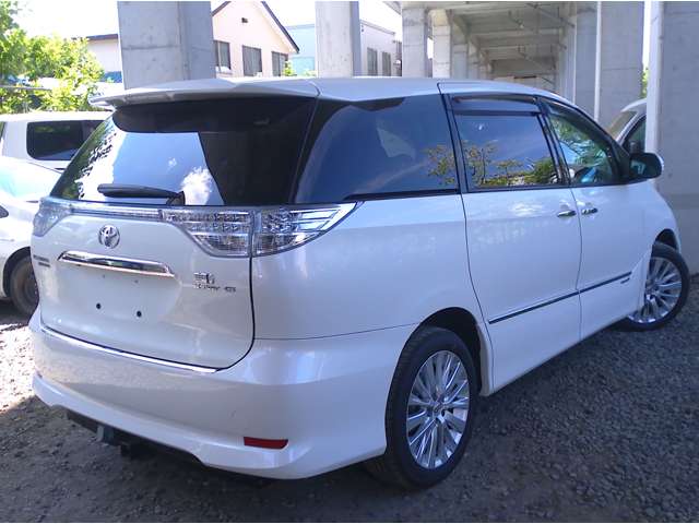 2010 Toyota Estima Hybrid – thumbnail 2