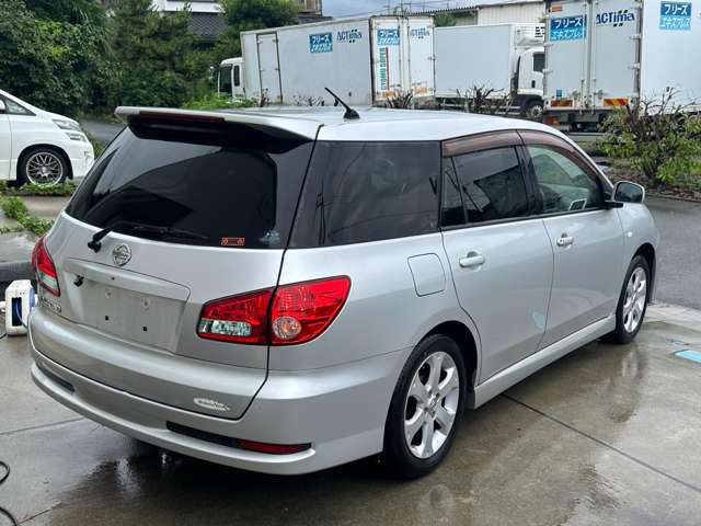 2009 Nissan Wingroad – thumbnail 4