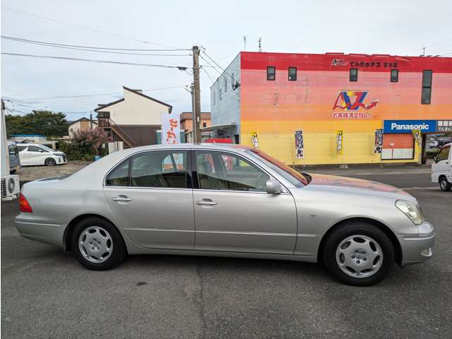 2001 Toyota Celsior – thumbnail 4