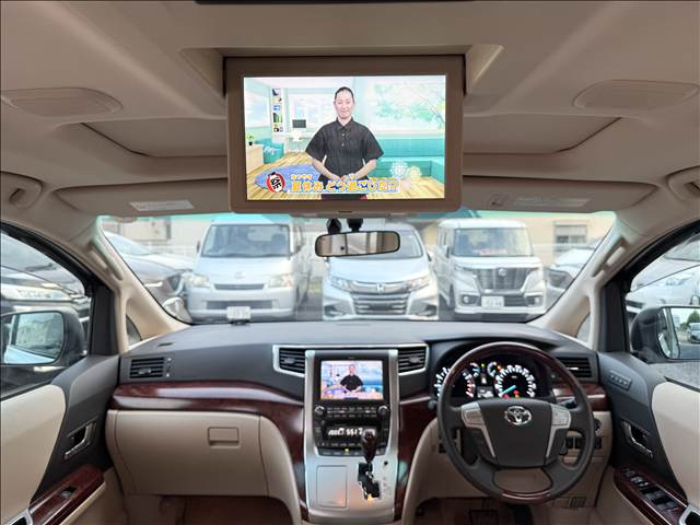 2008 Toyota Alphard – thumbnail 2